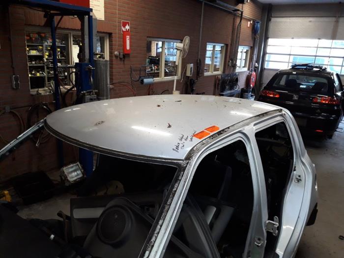 Używane Dach Suzuki Swift (ZA/ZC/ZD1/2/3/9) 1.3 VVT 16V Cena na żądanie oferowane przez Autodemontage Joko B.V.