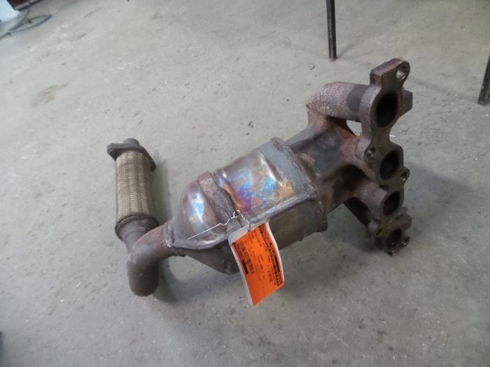 Gebrauchte Katalysator Ford Fiesta 4 1.25 16V Preis auf Anfrage angeboten von Autodemontage Joko B.V.