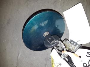 Used Fuel cap Citroen Saxo 1.6 VTR Price on request offered by Autodemontage Joko B.V.