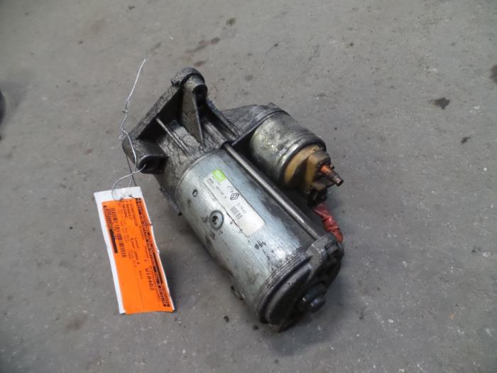 Used Starter Renault Megane II Grandtour (KM) 1.9 dCi 115 Price on request offered by Autodemontage Joko B.V.