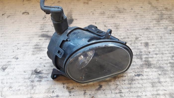 Używane Halogen lewy Audi A3 (8P1) 2.0 TDI 16V Cena na żądanie oferowane przez Autodemontage Joko B.V.