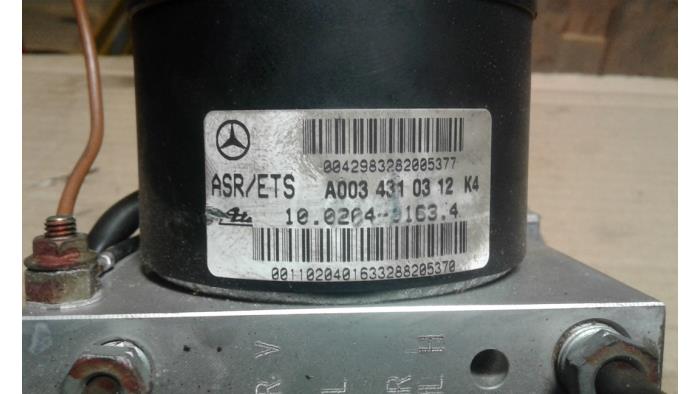 ABS pump from a Mercedes-Benz CLK (W208) 2.3 230K 16V 1999