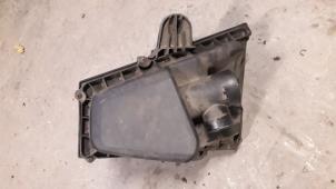 Usagé Boîtier filtre à air Ford S-Max (GBW) 2.0 16V Prix sur demande proposé par Autodemontage Joko B.V.