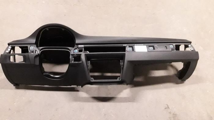 Dashboard from a BMW 3 serie (E90) 320i 16V 2005