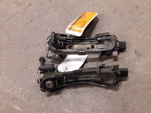 Used Door lock cylinder, right Audi A3 (8L1) 1.6 Price on request offered by Autodemontage Joko B.V.