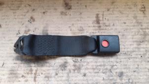 Used Rear seatbelt buckle, centre BMW 3 serie (E90) 320i 16V Price on request offered by Autodemontage Joko B.V.