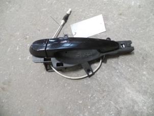 Used Rear door handle 4-door, left BMW 3 serie Touring (E91) 318d 16V Price on request offered by Autodemontage Joko B.V.