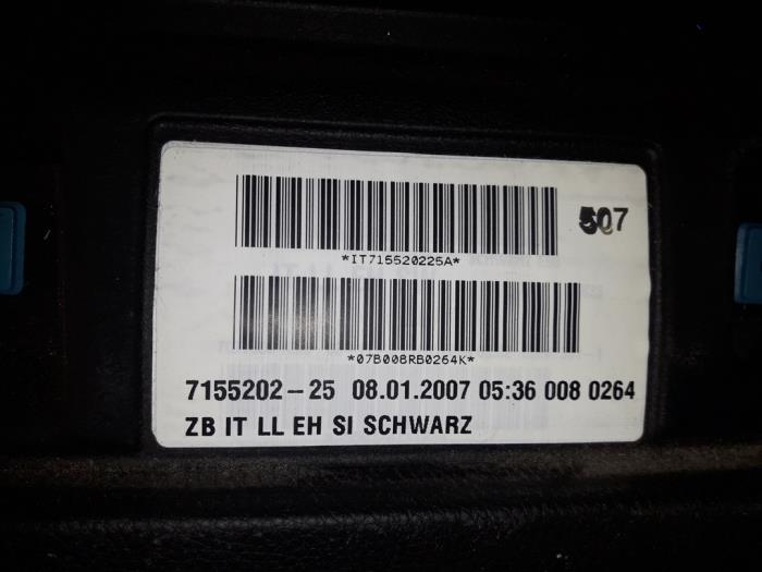 Tableau de bord d'un BMW 3 serie Touring (E91) 318d 16V 2007
