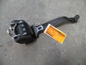 Used Rear seatbelt, left BMW 3 serie Touring (E91) 318d 16V Price on request offered by Autodemontage Joko B.V.