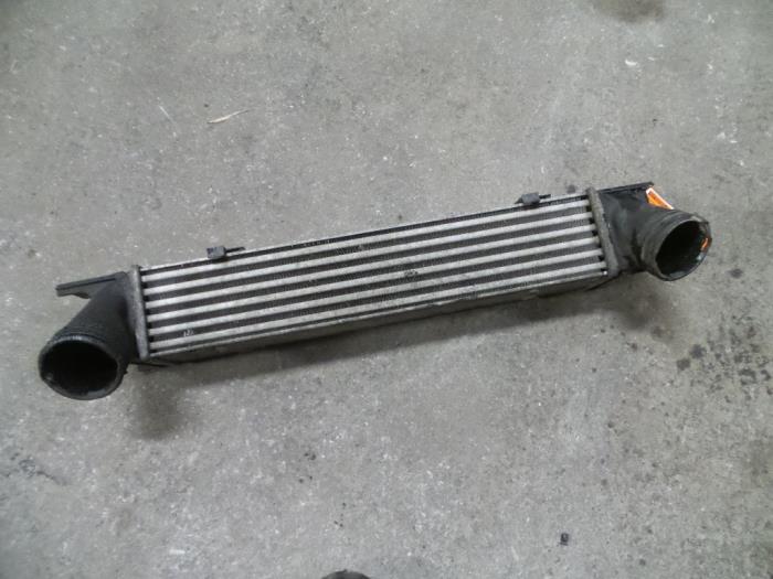 Usagé Intercooler BMW 3 serie Touring (E91) 318d 16V Prix sur demande proposé par Autodemontage Joko B.V.