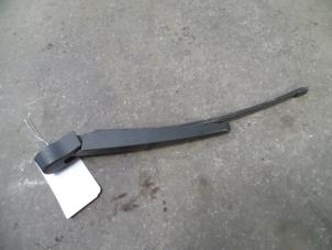 Used Rear wiper arm BMW 3 serie Touring (E91) 318d 16V Price on request offered by Autodemontage Joko B.V.