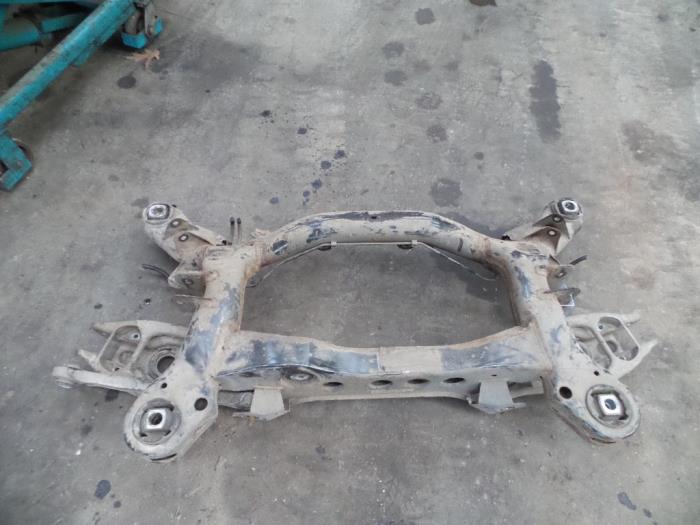 Begagnade Underram BMW 3 serie Touring (E91) 318d 16V Pris på förfrågan erbjuds av Autodemontage Joko B.V.