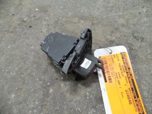Used Electronic ignition key BMW 3 serie Touring (E91) 318d 16V Price on request offered by Autodemontage Joko B.V.