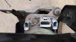 Used Power steering pump Ford Focus 2 1.8 TDCi 16V Price on request offered by Autodemontage Joko B.V.
