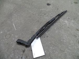 Used Rear wiper arm Hyundai Atos 1.1 12V Price on request offered by Autodemontage Joko B.V.