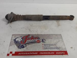 Used Shock absorber kit Volkswagen Touran (1T1/T2) 1.9 TDI 105 Euro 3 Price on request offered by Autodemontage Joko B.V.