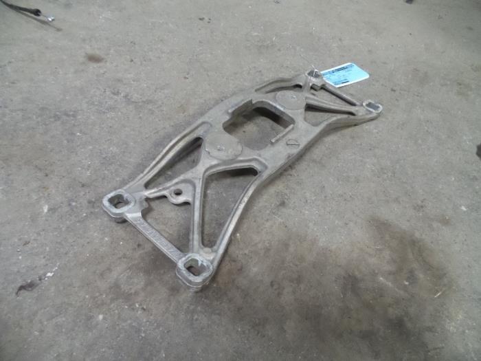 Usagé Support boîte de vitesses Jaguar S-type (X200) 3.0 V6 24V Prix sur demande proposé par Autodemontage Joko B.V.