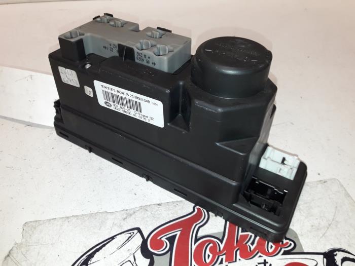Electric central locking vacuum pump Mercedes C 2.2 C200CDI 16V