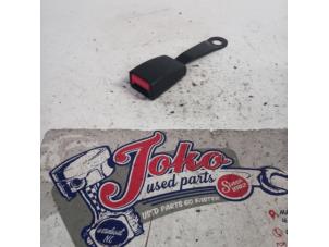 Used Front seatbelt buckle, left Toyota Corolla (E11) 1.3 16V Price on request offered by Autodemontage Joko B.V.