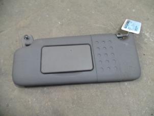 Used Sun visor Renault Clio II (BB/CB) 1.4 Price on request offered by Autodemontage Joko B.V.