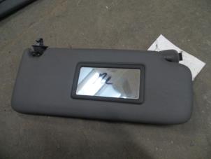 Used Sun visor Renault Clio II (BB/CB) 1.4 Price on request offered by Autodemontage Joko B.V.