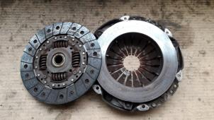 Used Pressure plate Renault Kangoo Express (FW) 1.5 dCi 75 Price on request offered by Autodemontage Joko B.V.