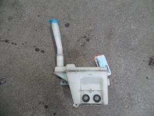 Used Front windscreen washer reservoir Chevrolet Matiz 0.8 S,SE Price on request offered by Autodemontage Joko B.V.