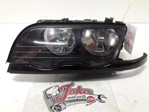 Used Headlight, left BMW 3 serie (E46/4) 316i Price on request offered by Autodemontage Joko B.V.