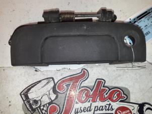 Used Rear door handle 4-door, right Chrysler Voyager/Grand Voyager 3.3i V6 Price on request offered by Autodemontage Joko B.V.
