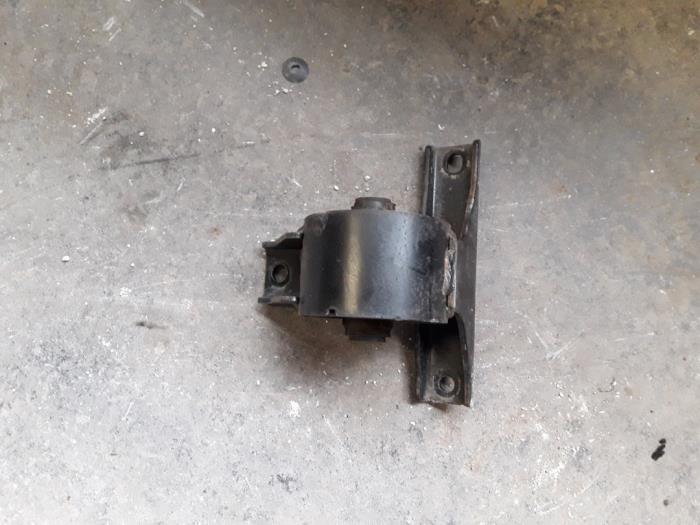 Used Engine mount Suzuki SX4 (EY/GY) 1.6 16V VVT Comfort,Exclusive Autom. Price on request offered by Autodemontage Joko B.V.