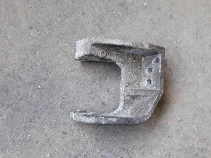 Used Engine mount Suzuki SX4 (EY/GY) 1.6 16V VVT Comfort,Exclusive Autom. Price on request offered by Autodemontage Joko B.V.