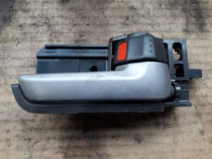 Used Rear door handle 4-door, right Suzuki SX4 (EY/GY) 1.6 16V VVT Comfort,Exclusive Autom. Price on request offered by Autodemontage Joko B.V.