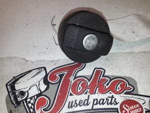 Used Fuel cap Volkswagen Caddy II (9K9A) 1.9 SDI Price on request offered by Autodemontage Joko B.V.