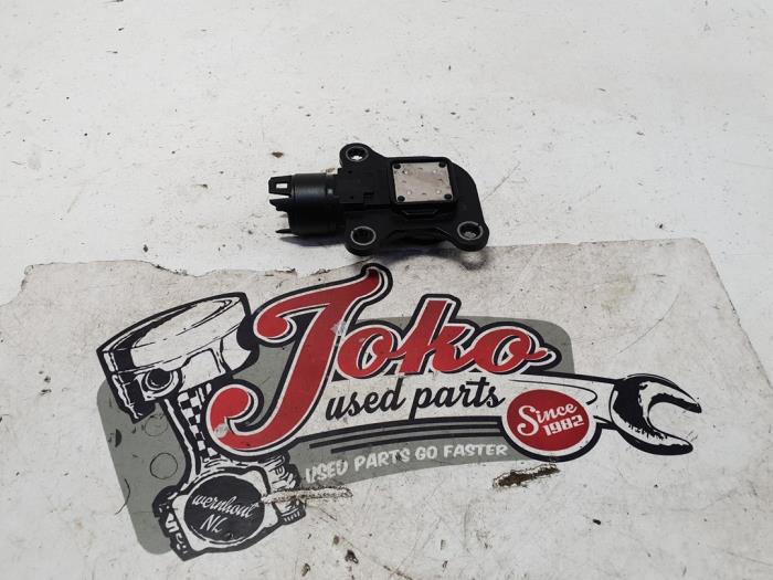 Begagnade Kamaxelsensor Mini Mini (R56) 1.6 16V Cooper Pris på förfrågan erbjuds av Autodemontage Joko B.V.