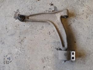 Used Front lower wishbone, left Opel Signum (F48) 2.2 DGI 16V Price on request offered by Autodemontage Joko B.V.