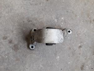 Used Gearbox mount Opel Signum (F48) 2.2 DGI 16V Price on request offered by Autodemontage Joko B.V.