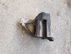 Used Gearbox mount Opel Signum (F48) 2.2 DGI 16V Price on request offered by Autodemontage Joko B.V.