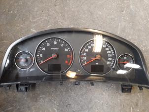 Used Instrument panel Opel Signum (F48) 2.2 DGI 16V Price on request offered by Autodemontage Joko B.V.