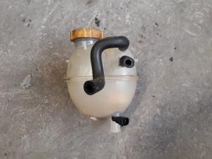 Used Expansion vessel Opel Signum (F48) 2.2 DGI 16V Price on request offered by Autodemontage Joko B.V.