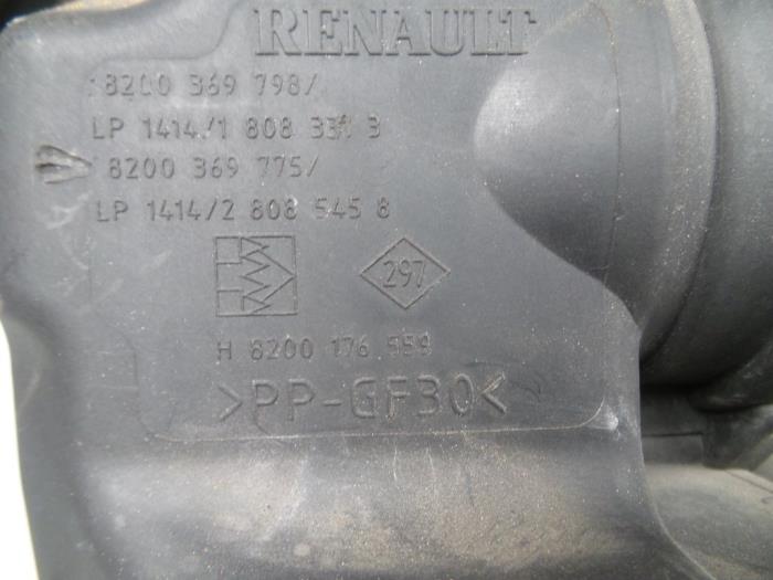 Cuerpo de filtro de aire de un Renault Megane II CC (EM) 1.9 dCi 115 2004