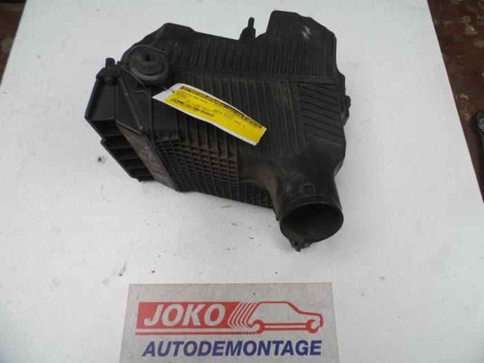 Gebrauchte Luftfiltergehäuse Renault Megane II CC (EM) 1.9 dCi 115 Preis auf Anfrage angeboten von Autodemontage Joko B.V.