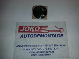 Nuevos Emblema Skoda Superb Precio de solicitud ofrecido por Autodemontage Joko B.V.