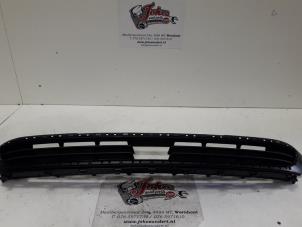 New Bumper grille Volkswagen Golf Price on request offered by Autodemontage Joko B.V.