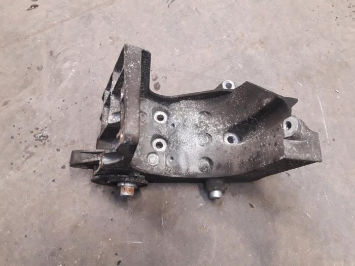 Used Alternator upper bracket Ford Ka I 1.6i SportKa Price on request offered by Autodemontage Joko B.V.