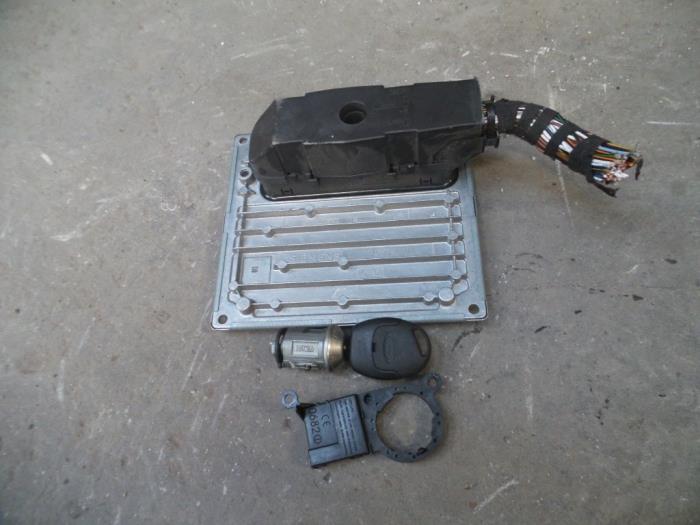 Used Engine management computer Ford Ka I 1.6i SportKa Price on request offered by Autodemontage Joko B.V.