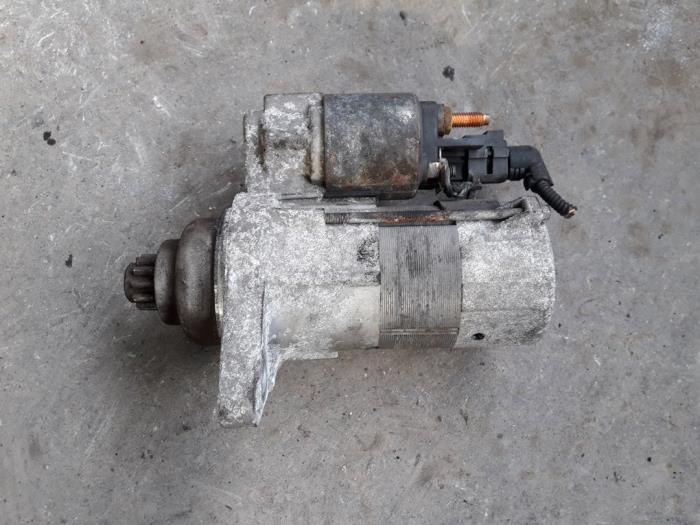 Used Starter Volkswagen Golf V (1K1) 1.9 TDI Price on request offered by Autodemontage Joko B.V.