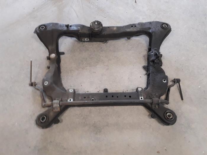 Subframe from a Volvo S80 (TR/TS) 2.5 D 2000