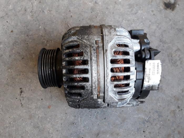 Begagnade Dynamo Volvo S80 (TR/TS) 2.5 D Pris på förfrågan erbjuds av Autodemontage Joko B.V.