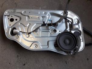 Used Window mechanism 4-door, front left Volvo S40 (MS) 1.6 D 16V Price on request offered by Autodemontage Joko B.V.