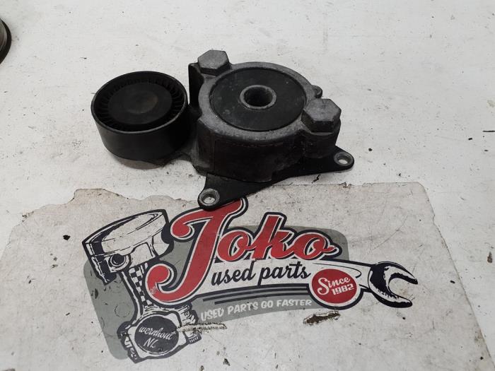 Usados Rodillo tensor correa múltiple Toyota Verso 2.0 16V D-4D-F Precio de solicitud ofrecido por Autodemontage Joko B.V.